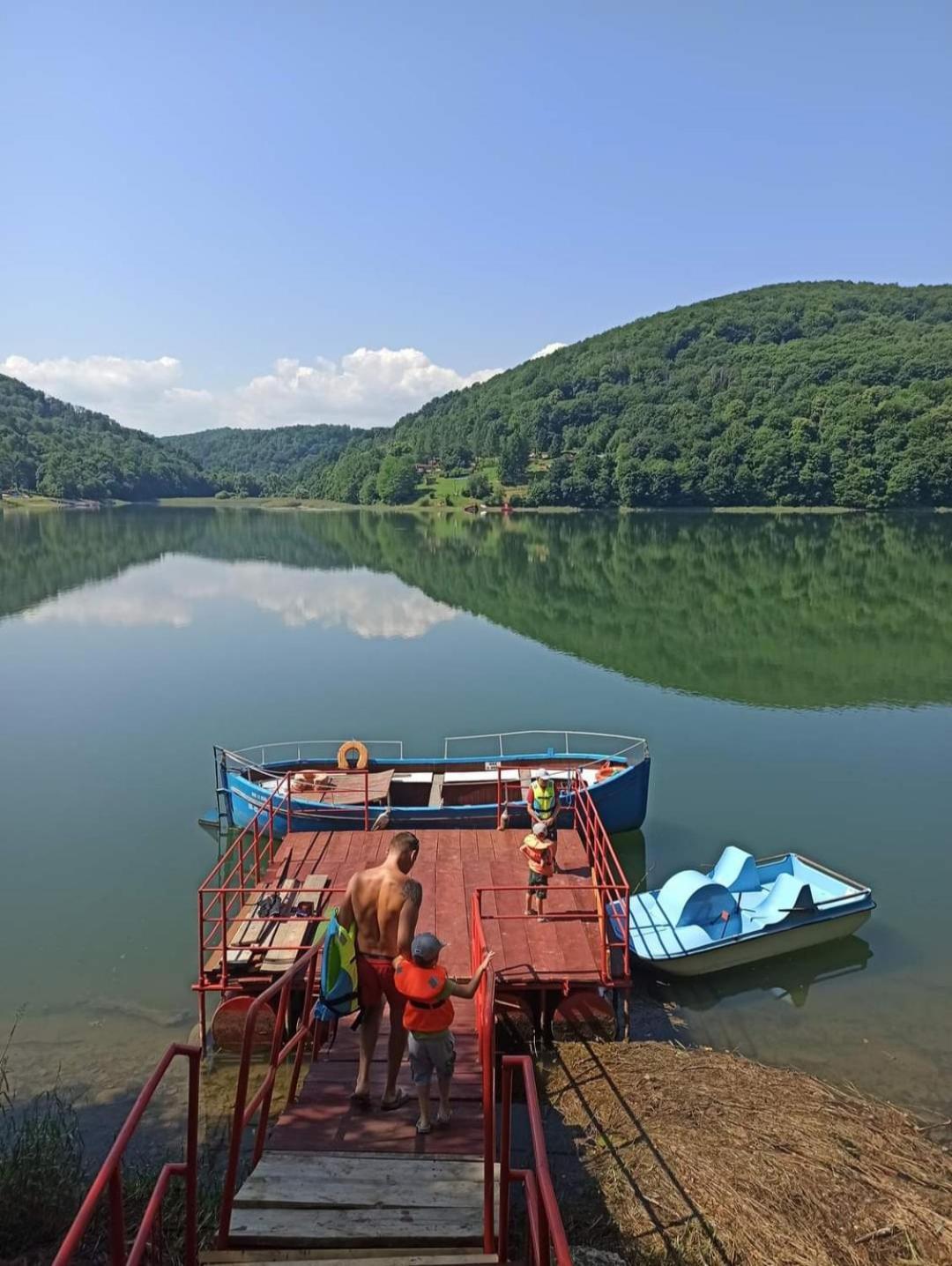 Rodzinny Zakatek "U Gluszkow" Bieszczady Myczkowce Exterior photo